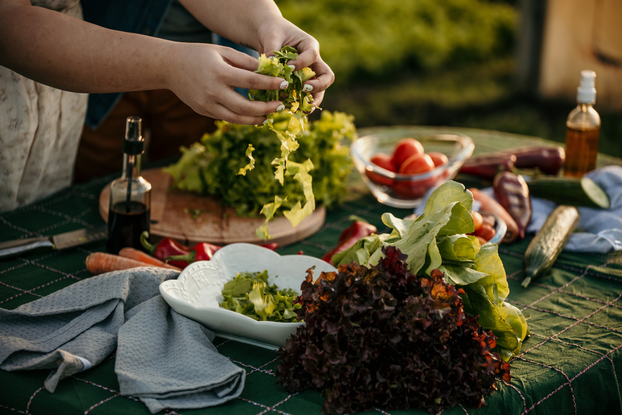 fattoush salad making