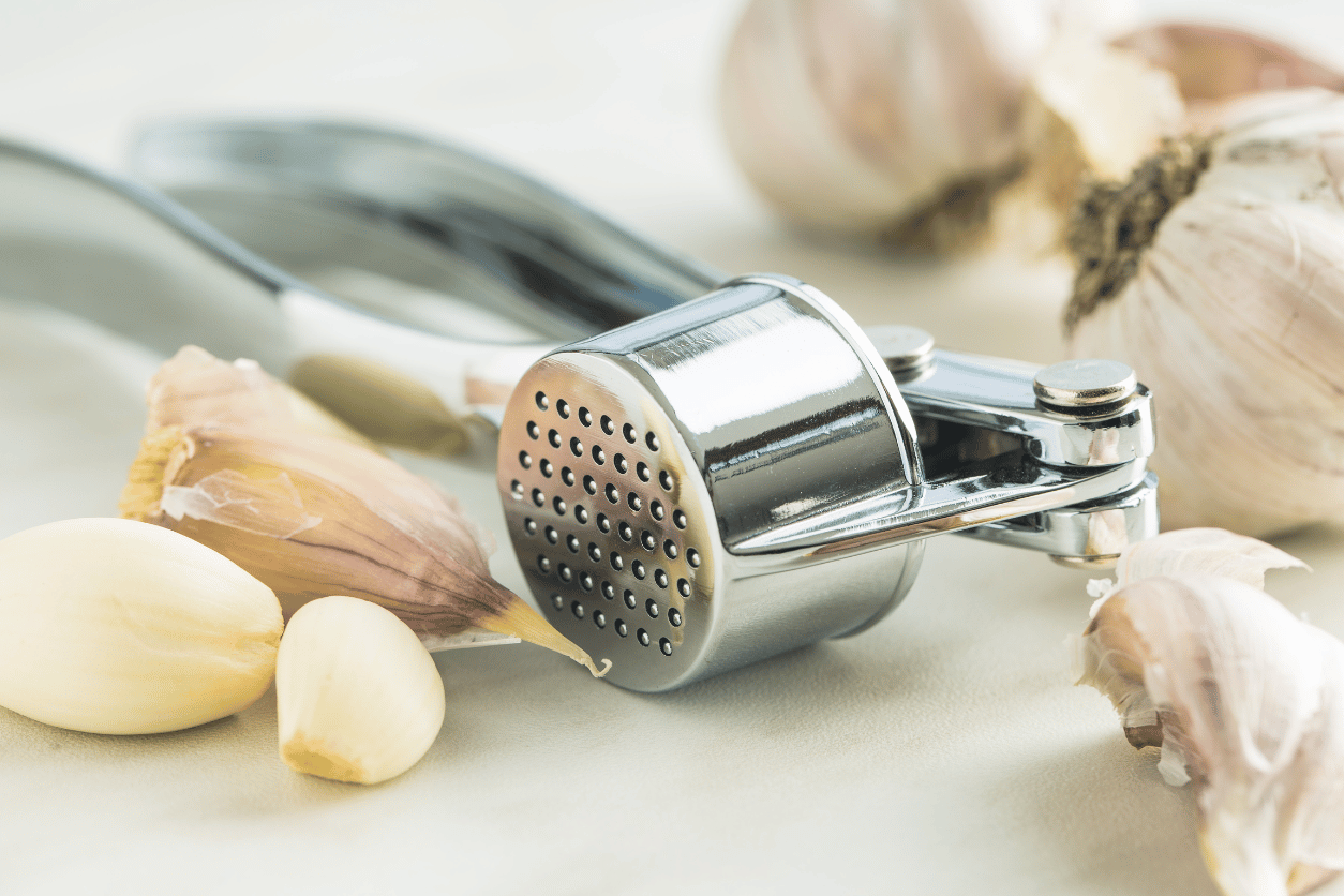 garlic press