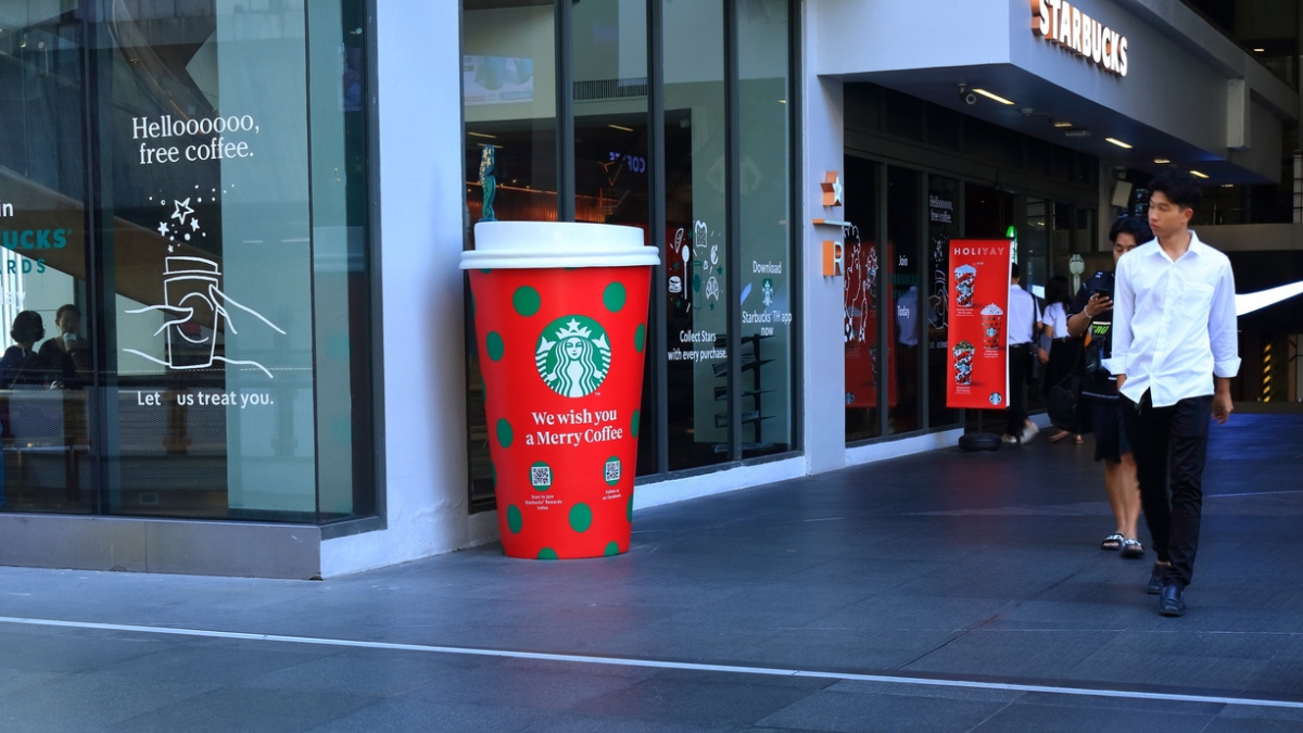 starbucks red cup day